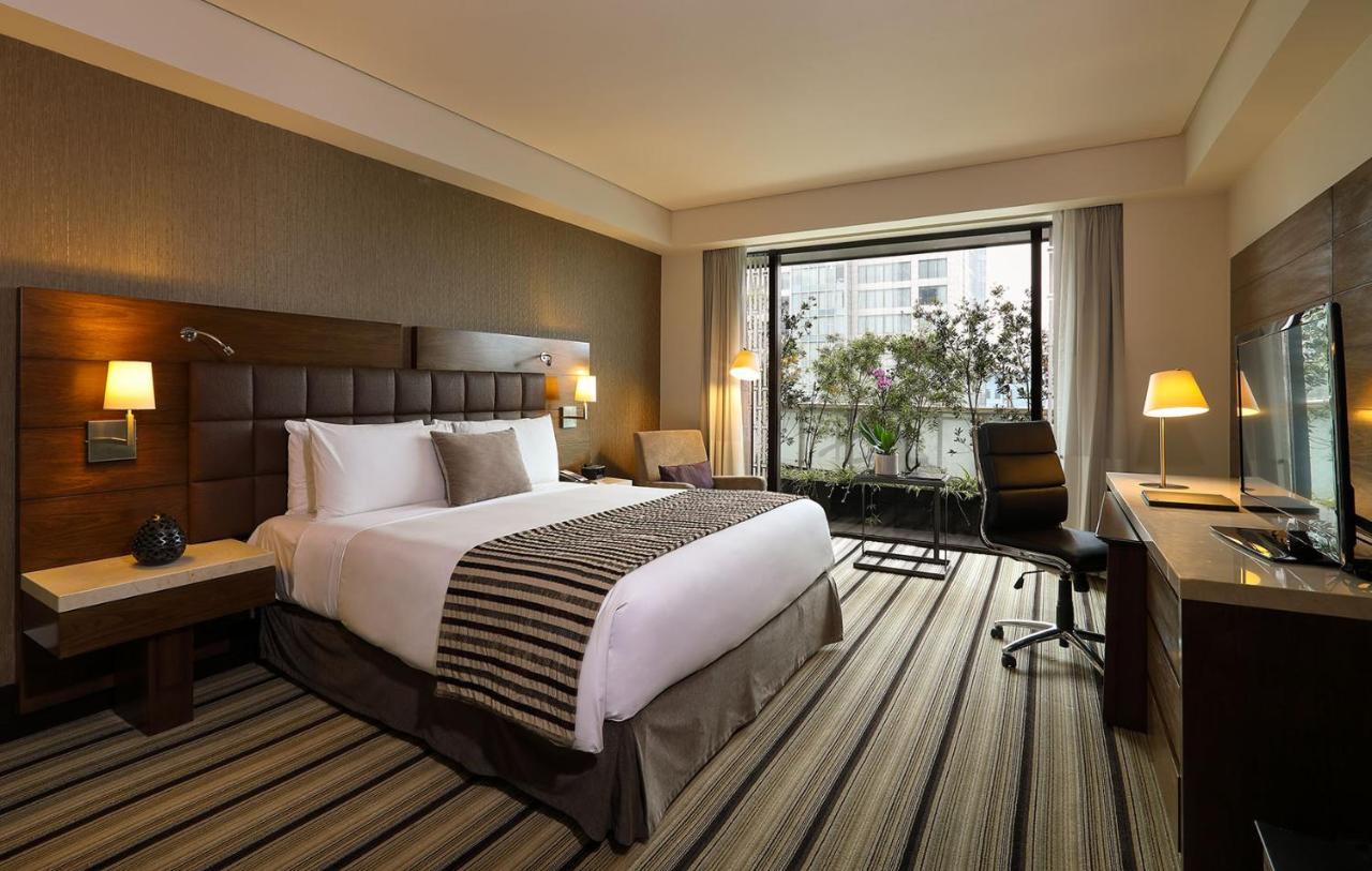 Deluxe Guest room, 1 King Bed, City view