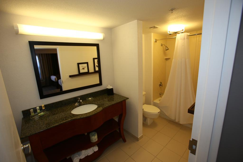 King Suite,115636211:JPEG