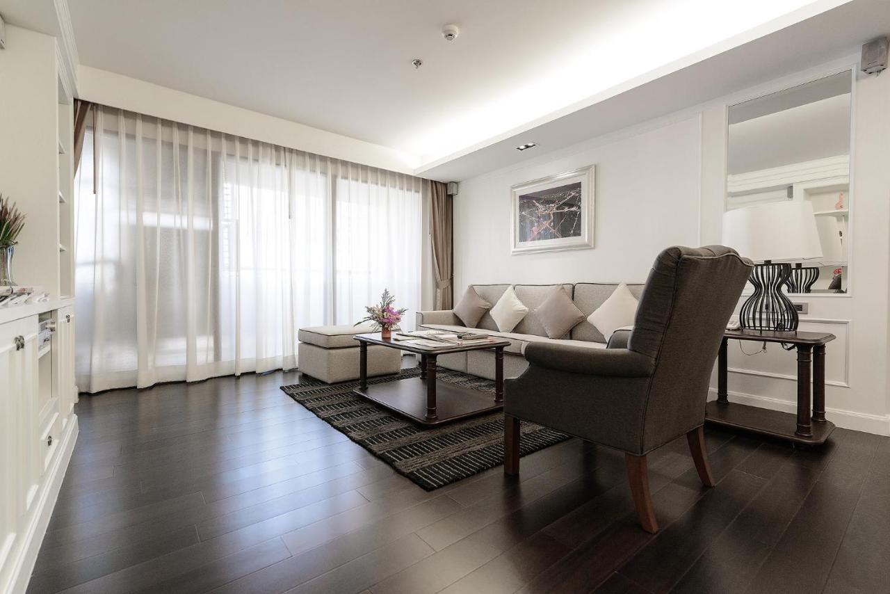 One-Bedroom Platinum Suite