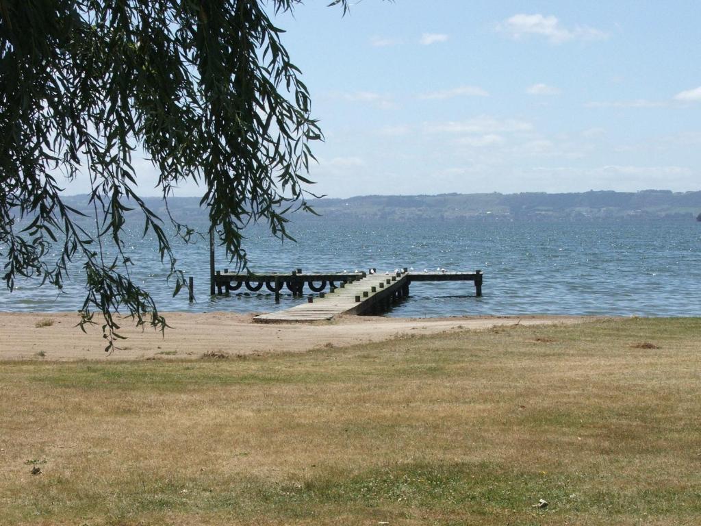 Two-Bedroom Apartment Lake View,40463983:JPEG