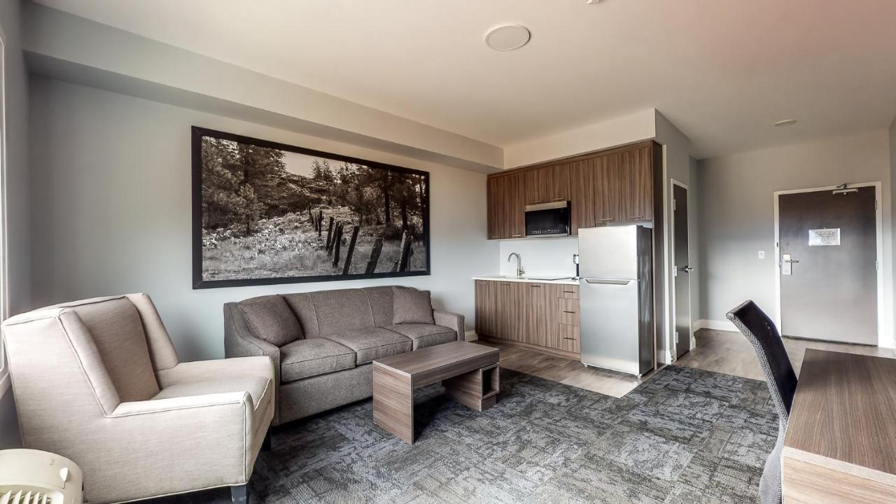 Quadruple Room with Sofa bed - Non Smoking/Interior Corridor
