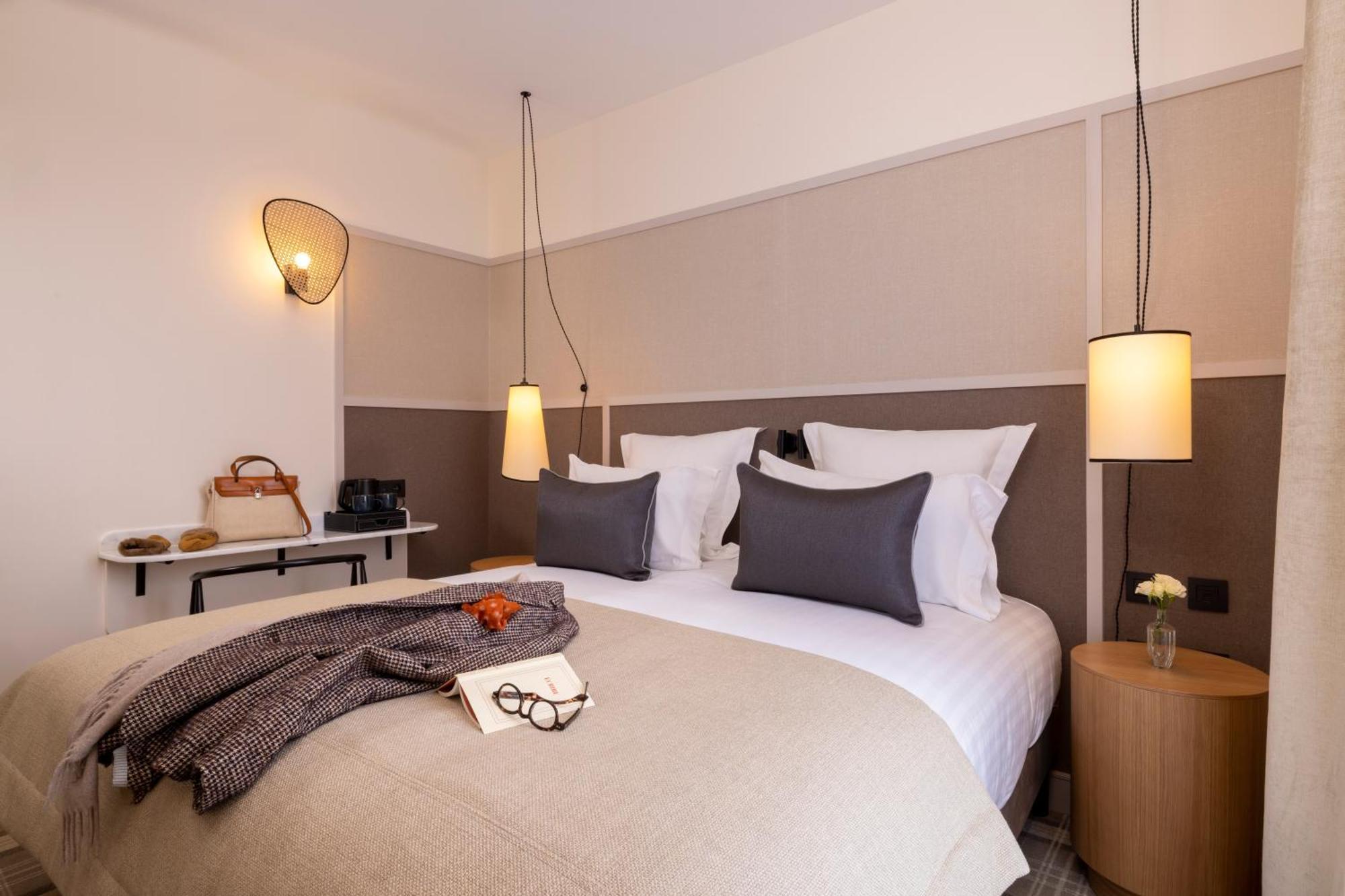 Double Room,1208659810:JPEG