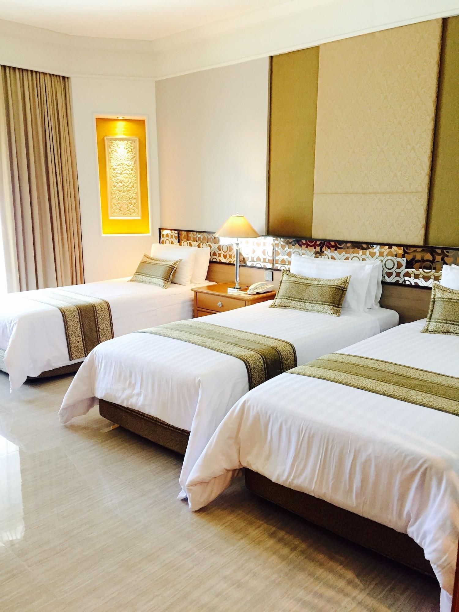 Superior Triple Room