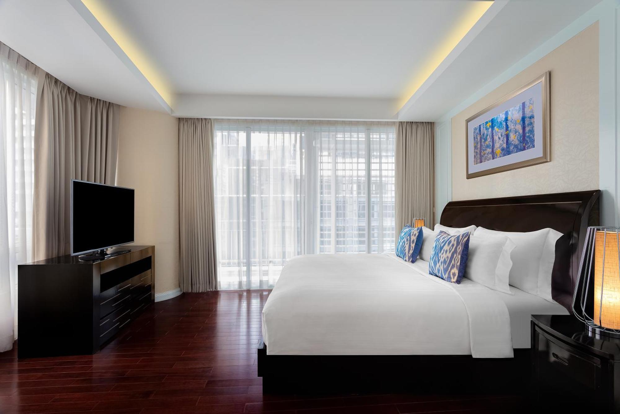Two-Bedroom Deluxe Suite - Club Benefits Included