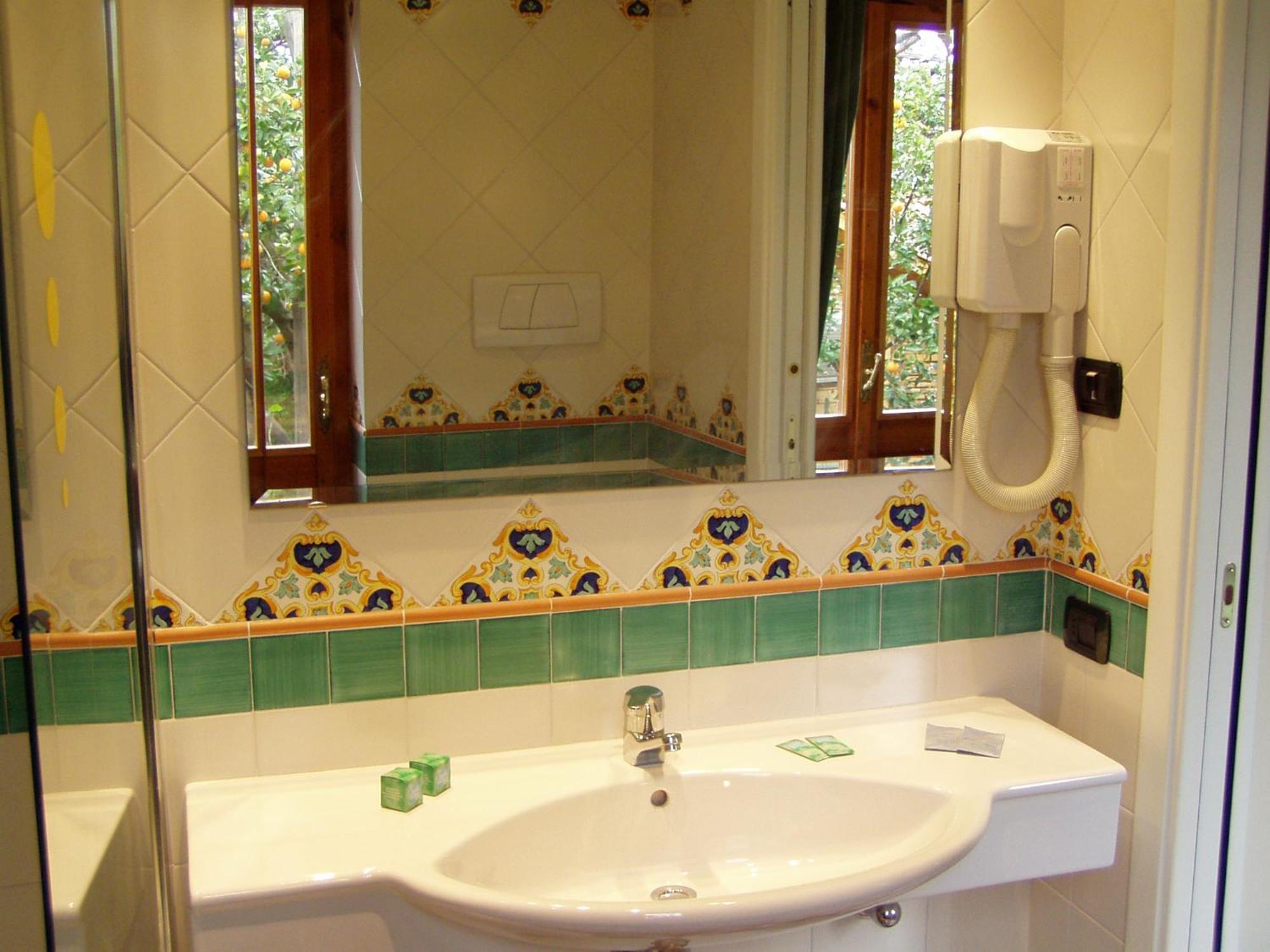 Double Room,741608785:JPEG