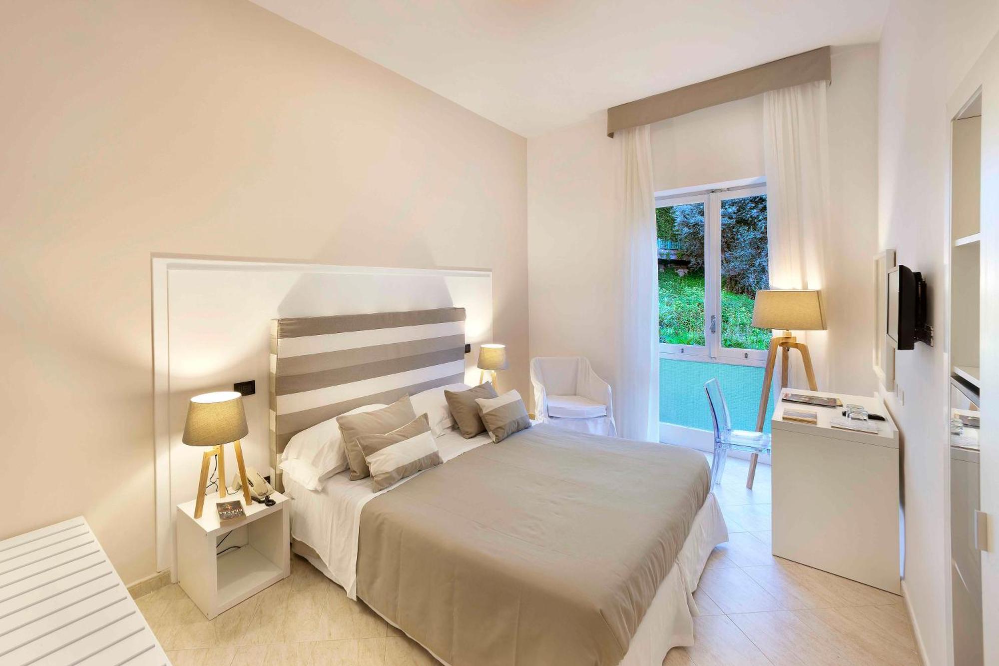Standard Double or Twin Room with Garden View