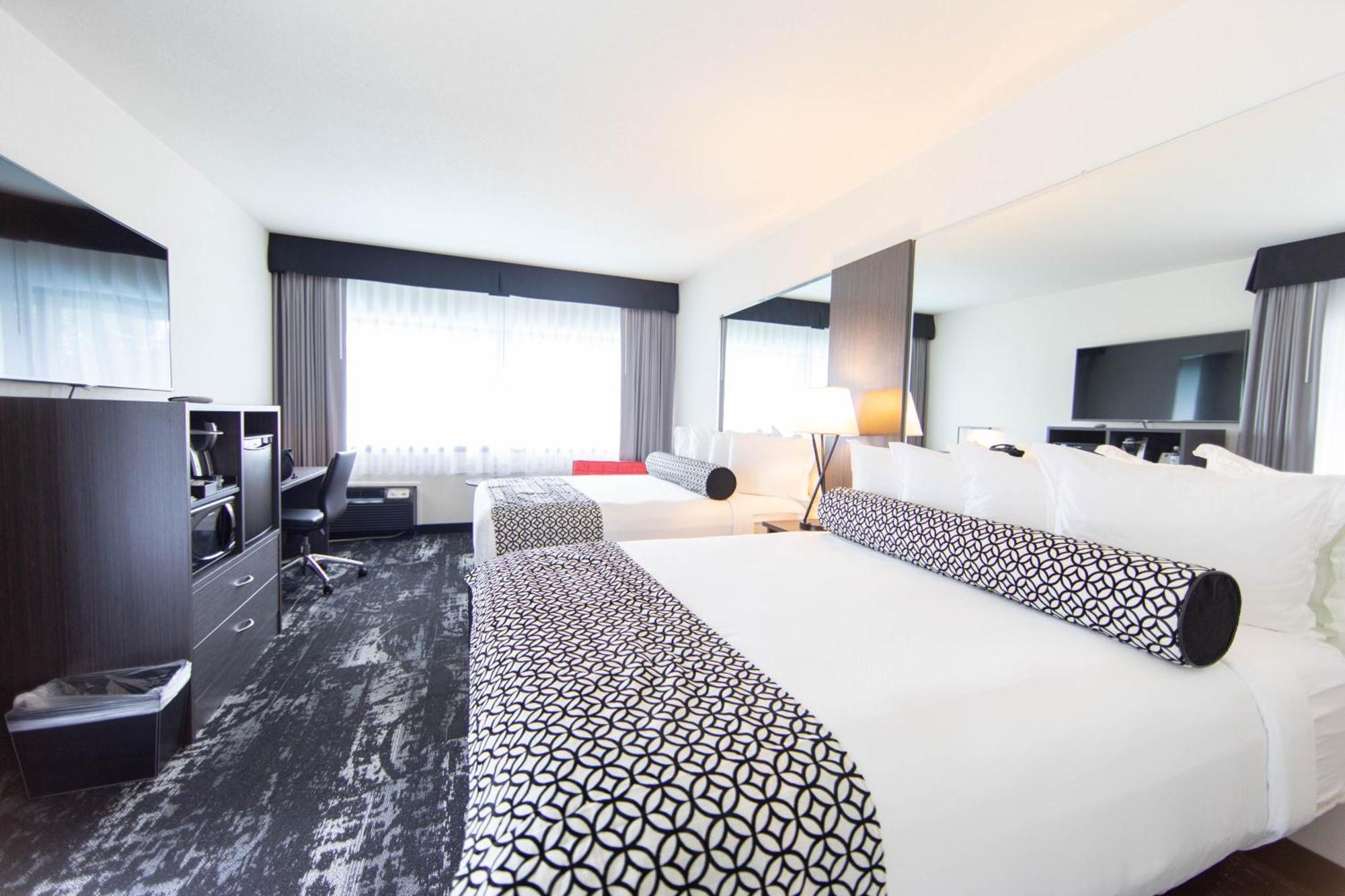 Queen Room Two Queen Beds