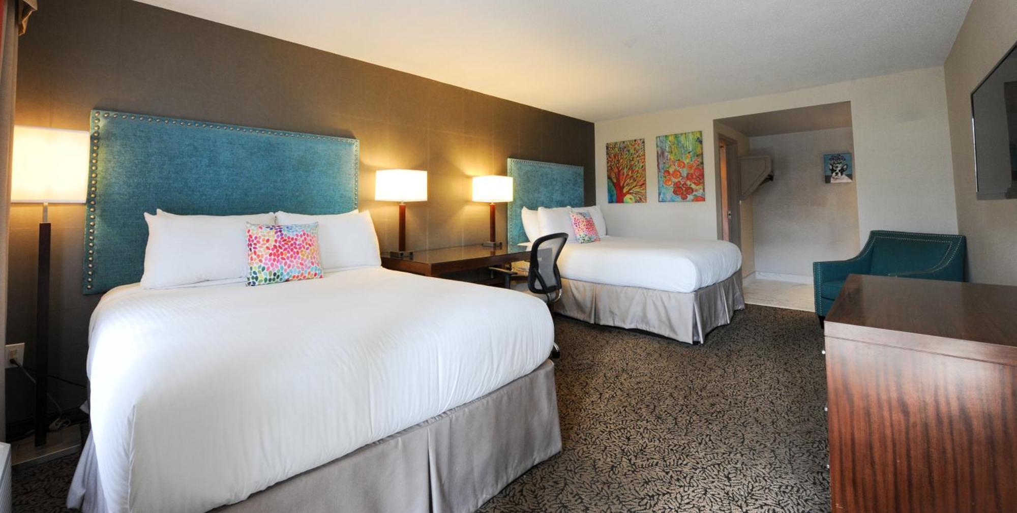 Deluxe Queen Room with Two Queen Beds