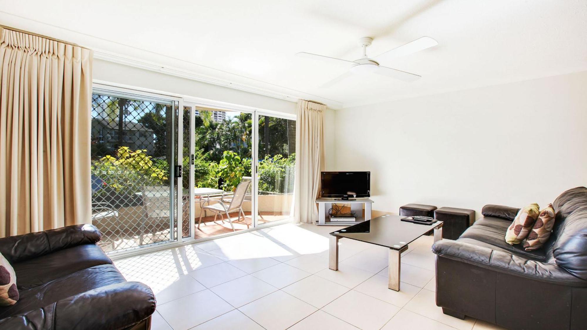 Three-Bedroom Apartment,1219784965:JPEG