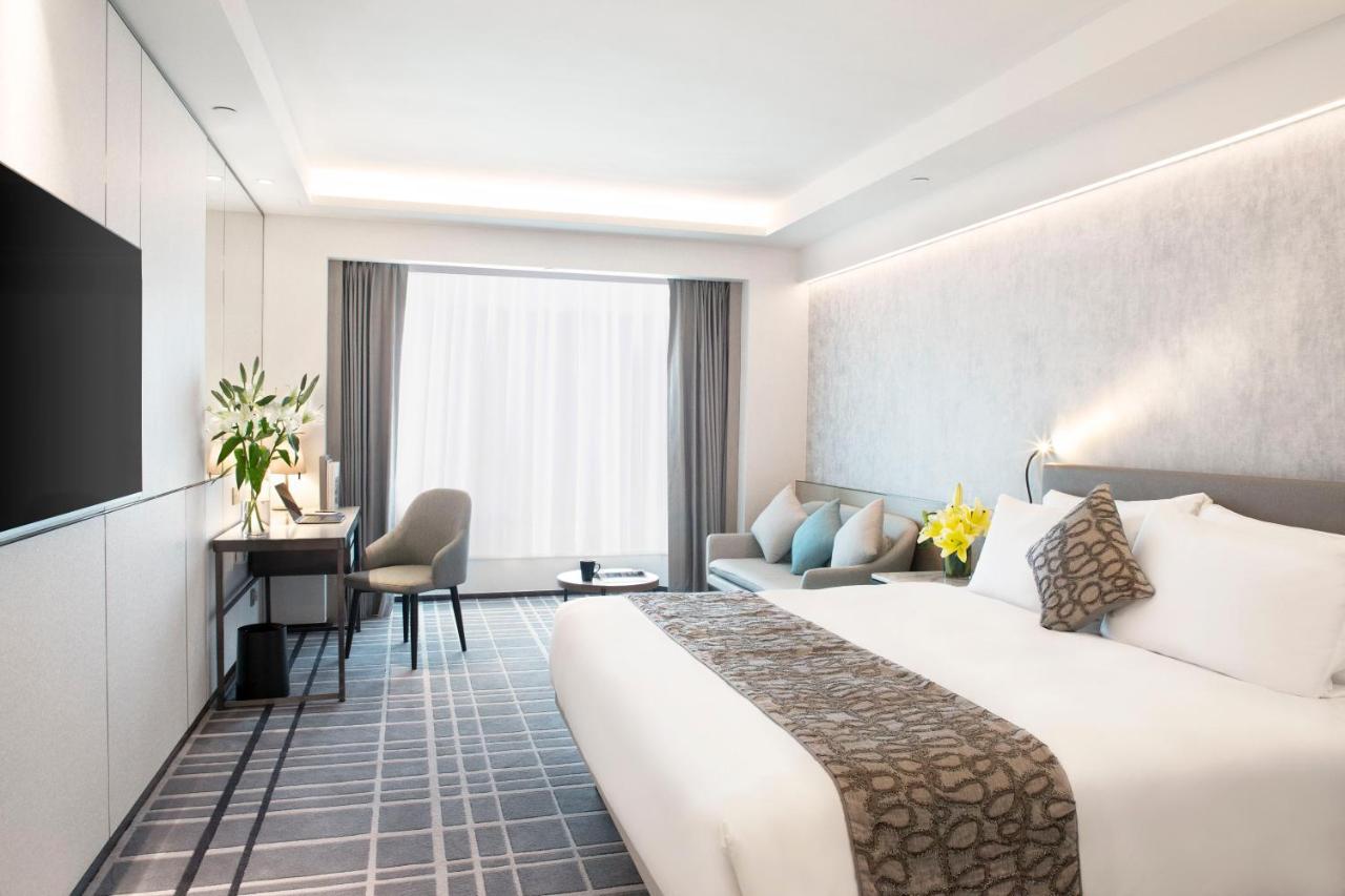 Premier Room