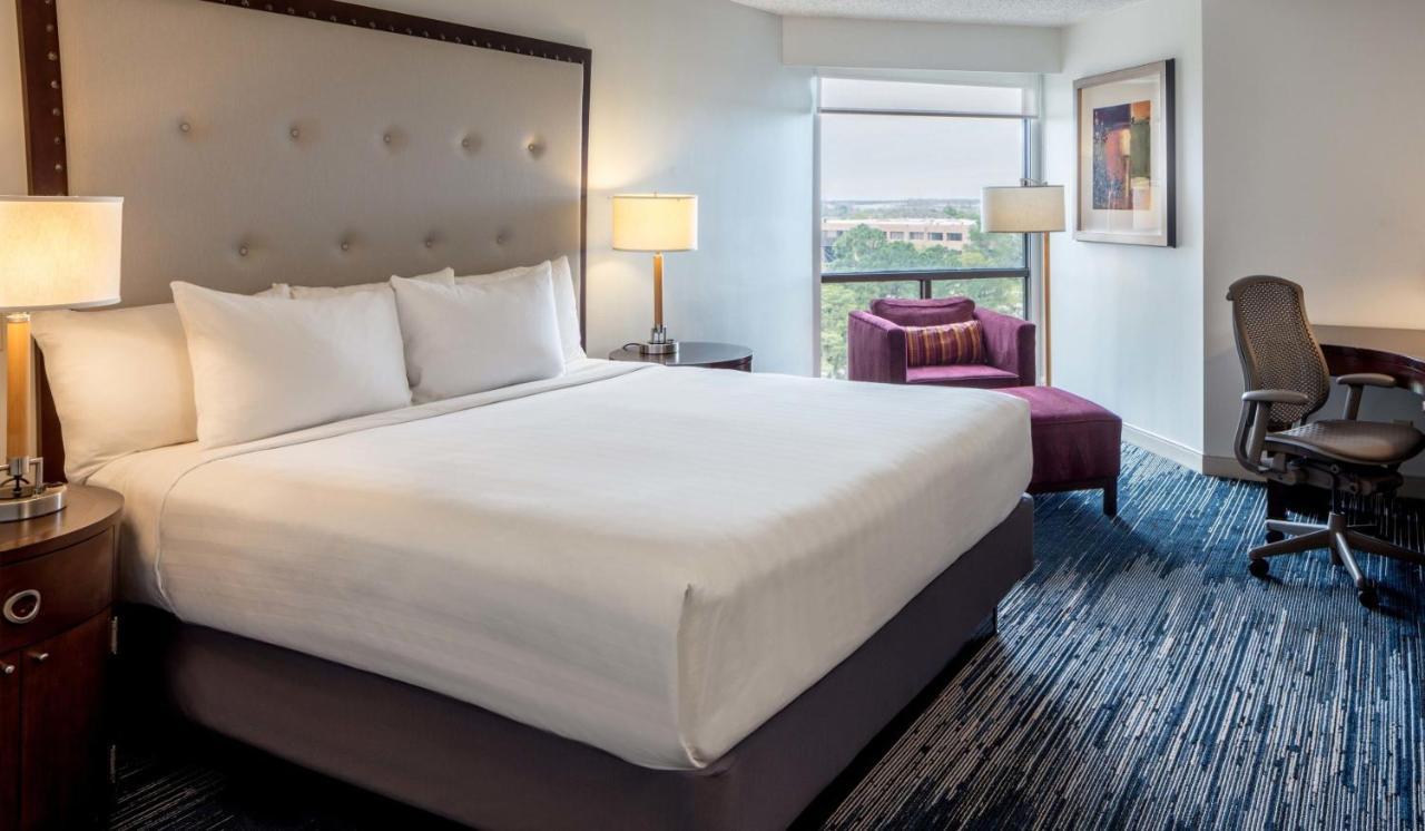 King Room with Accessible Tub - Disability Access