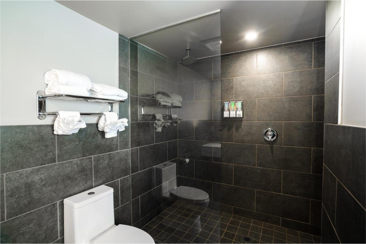 King Room with Pool View,1256678158:JPEG