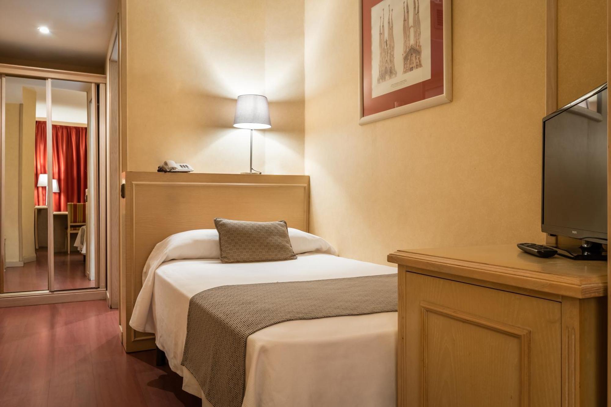 Economy Single Room