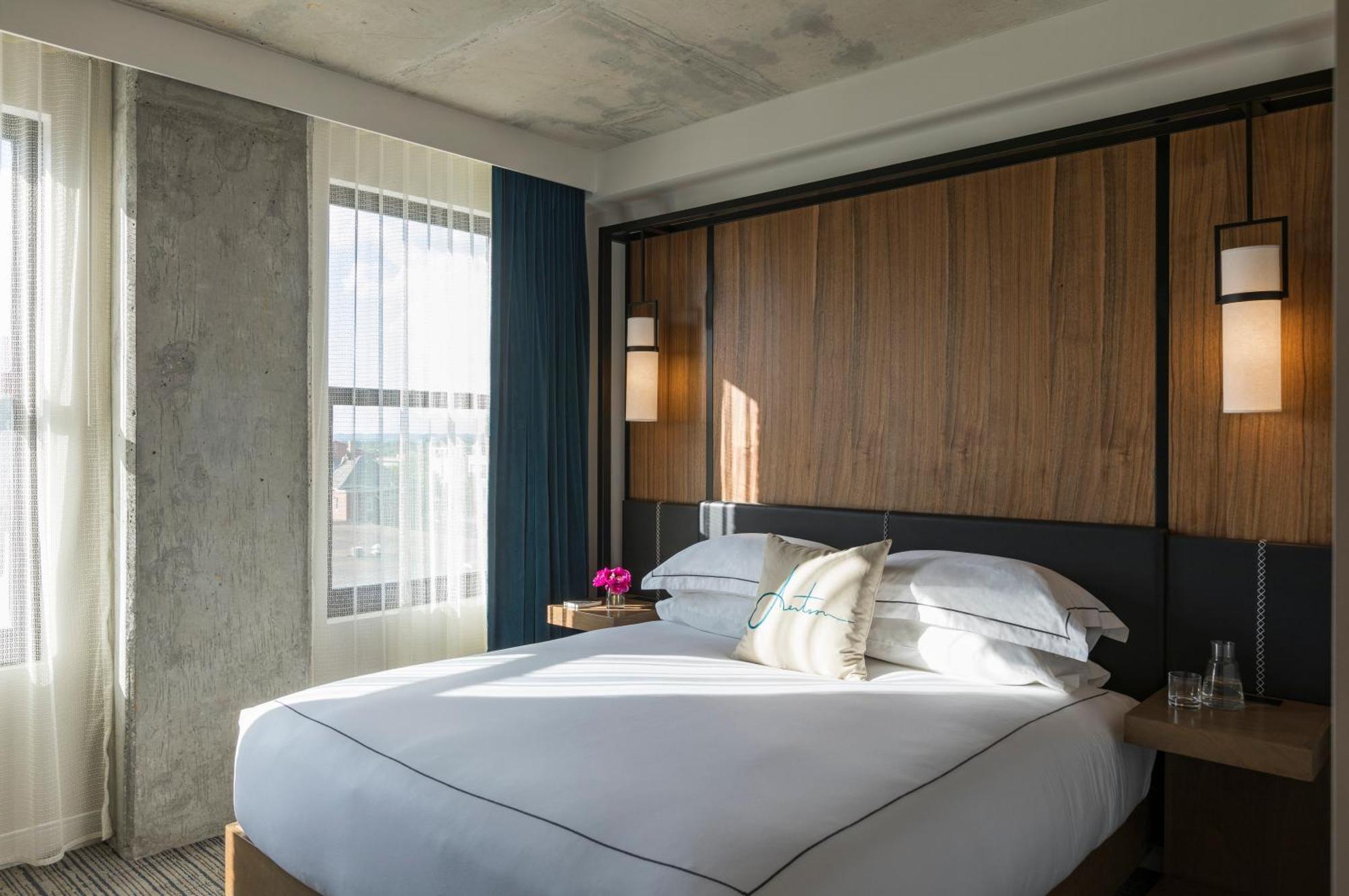 King Room,1448891185:JPEG