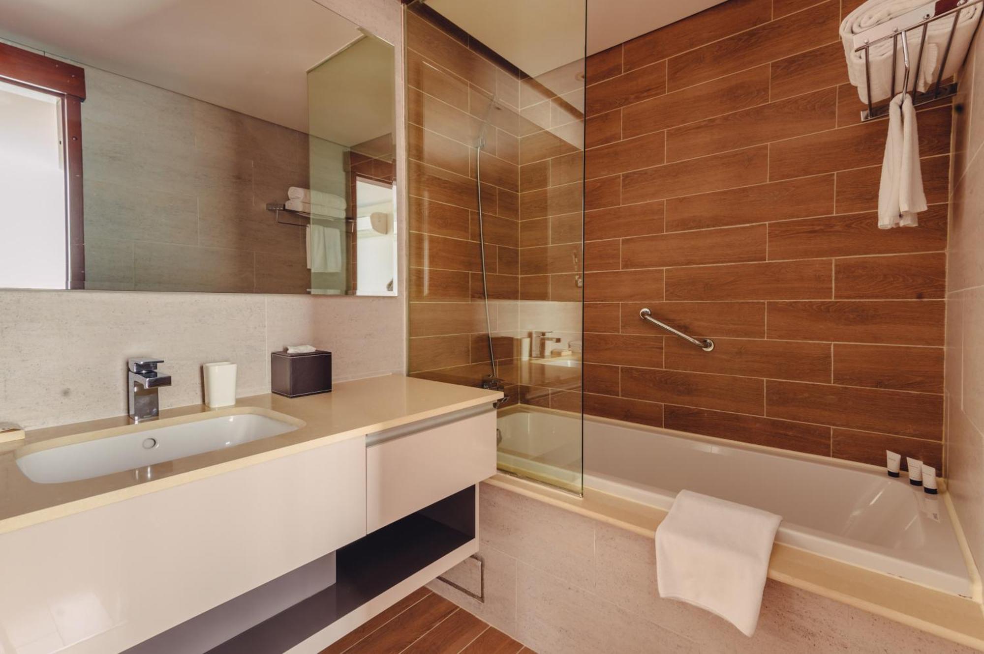 Signature 2-bedroom