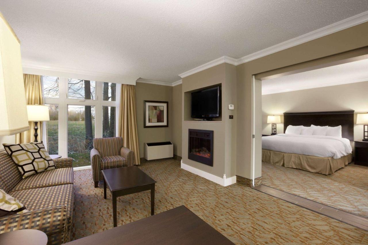 One-Bedroom King Suite Non-Smoking