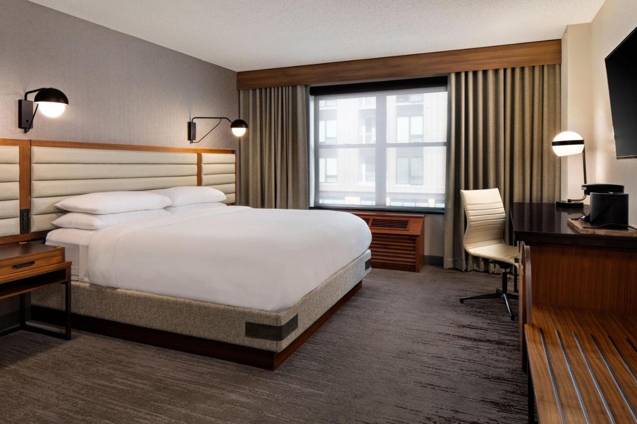 King Room,1583083854:JPEG