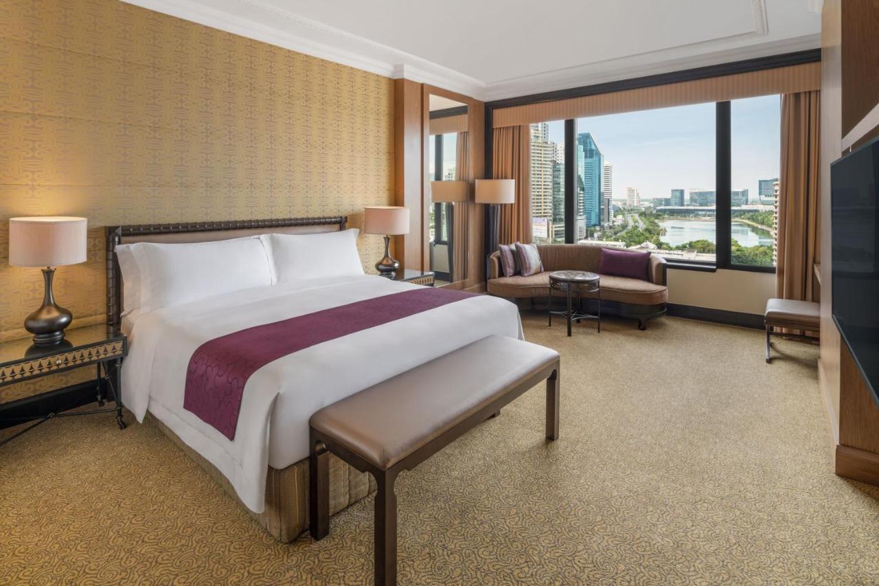 Luxury Suite with King Bed