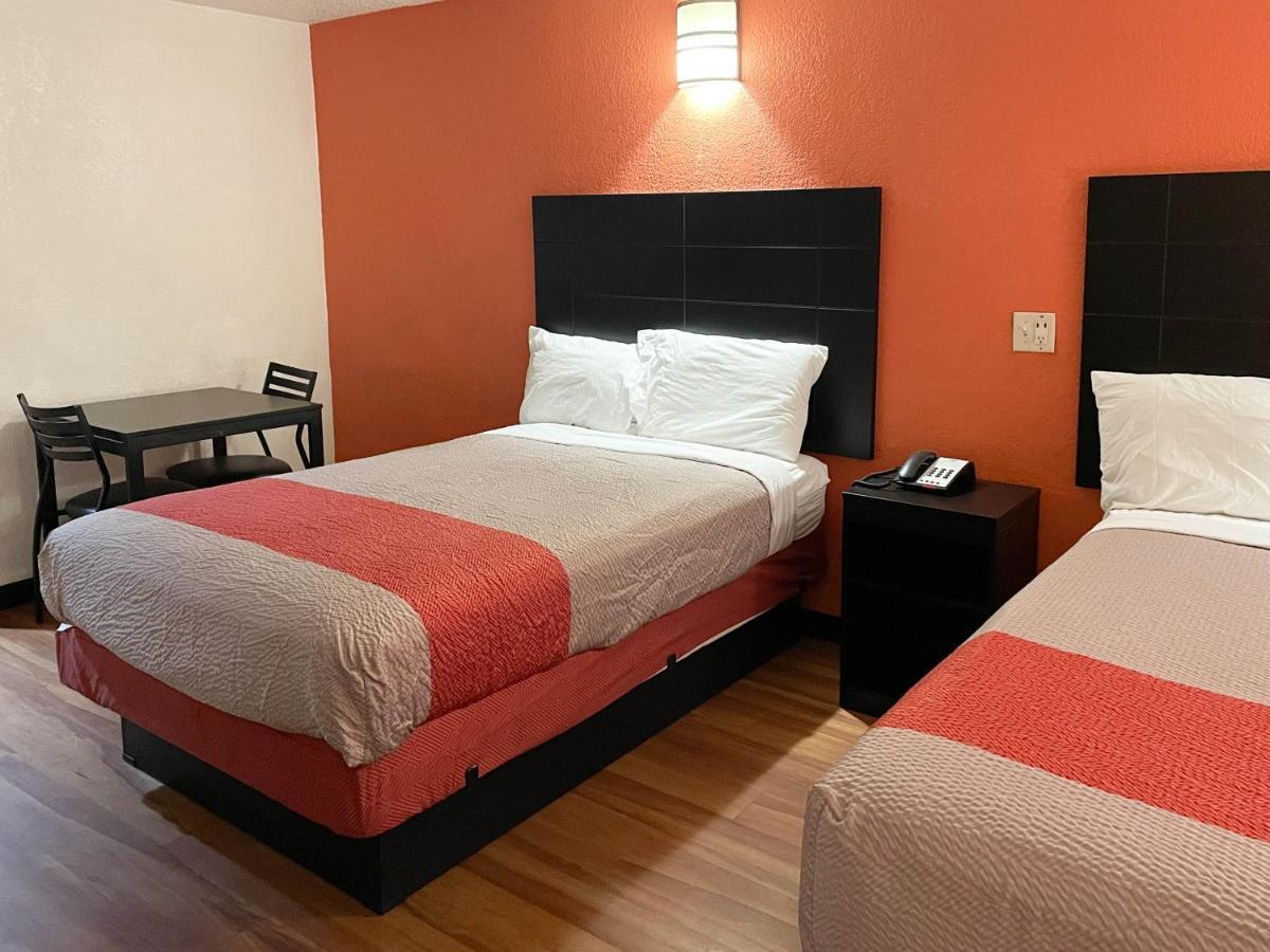 Quadruple Room - Non-Smoking
