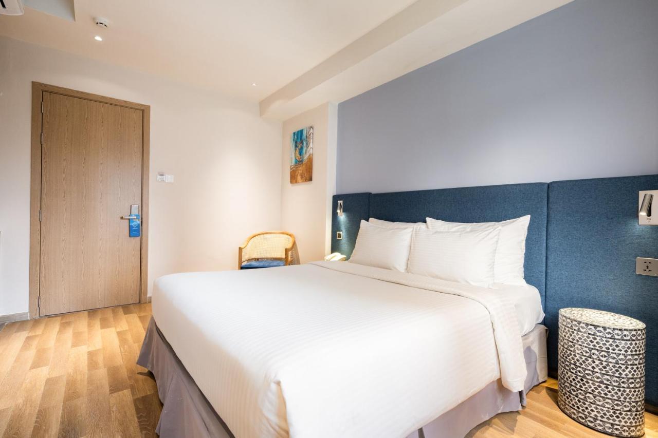 Deluxe Double Room with Alley view
