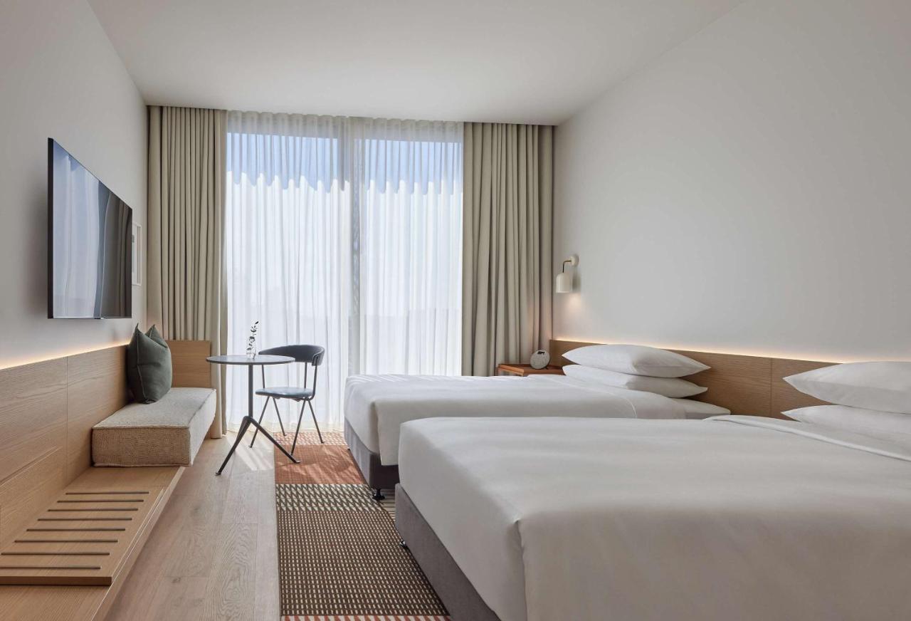 Twin Room,1500197359:JPEG