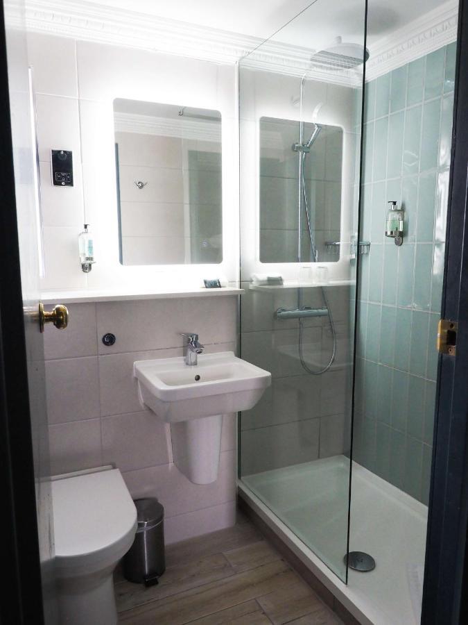 Standard Single Room,1377857138:JPEG