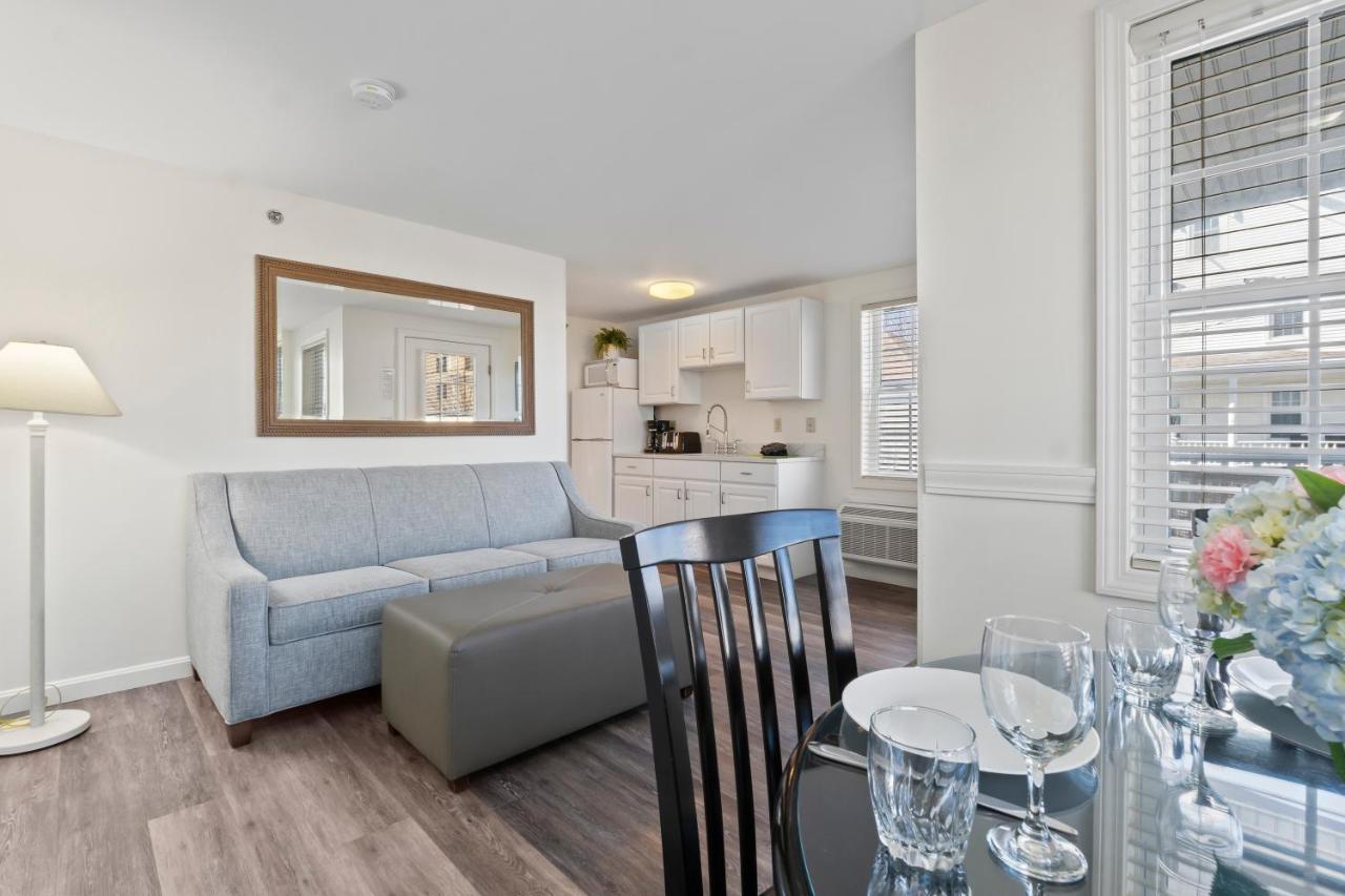 One-Bedroom Suite