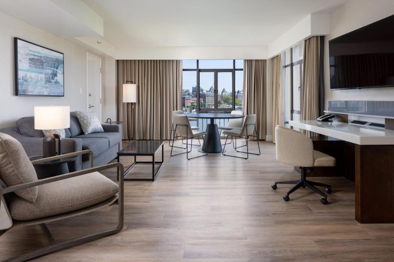 1 Bedroom Suite 1 King Sofa bed Water view,1415987145:JPEG