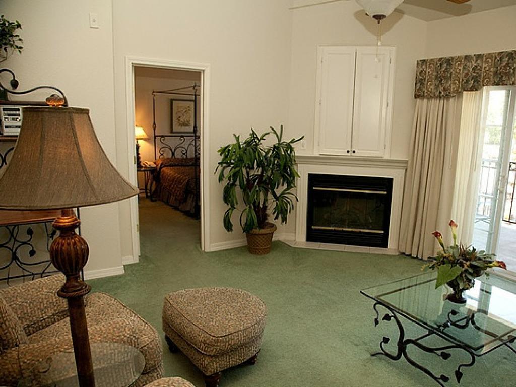 Two-Bedroom Villa,687881172:JPEG