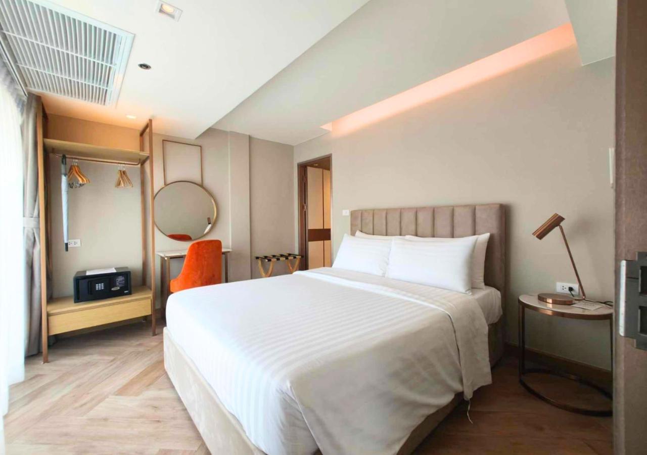 Two-Bedroom Riverview Suite
