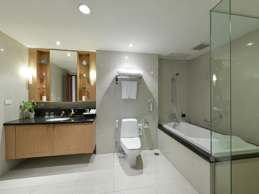 Two Bedroom Executive Family (8 persons)