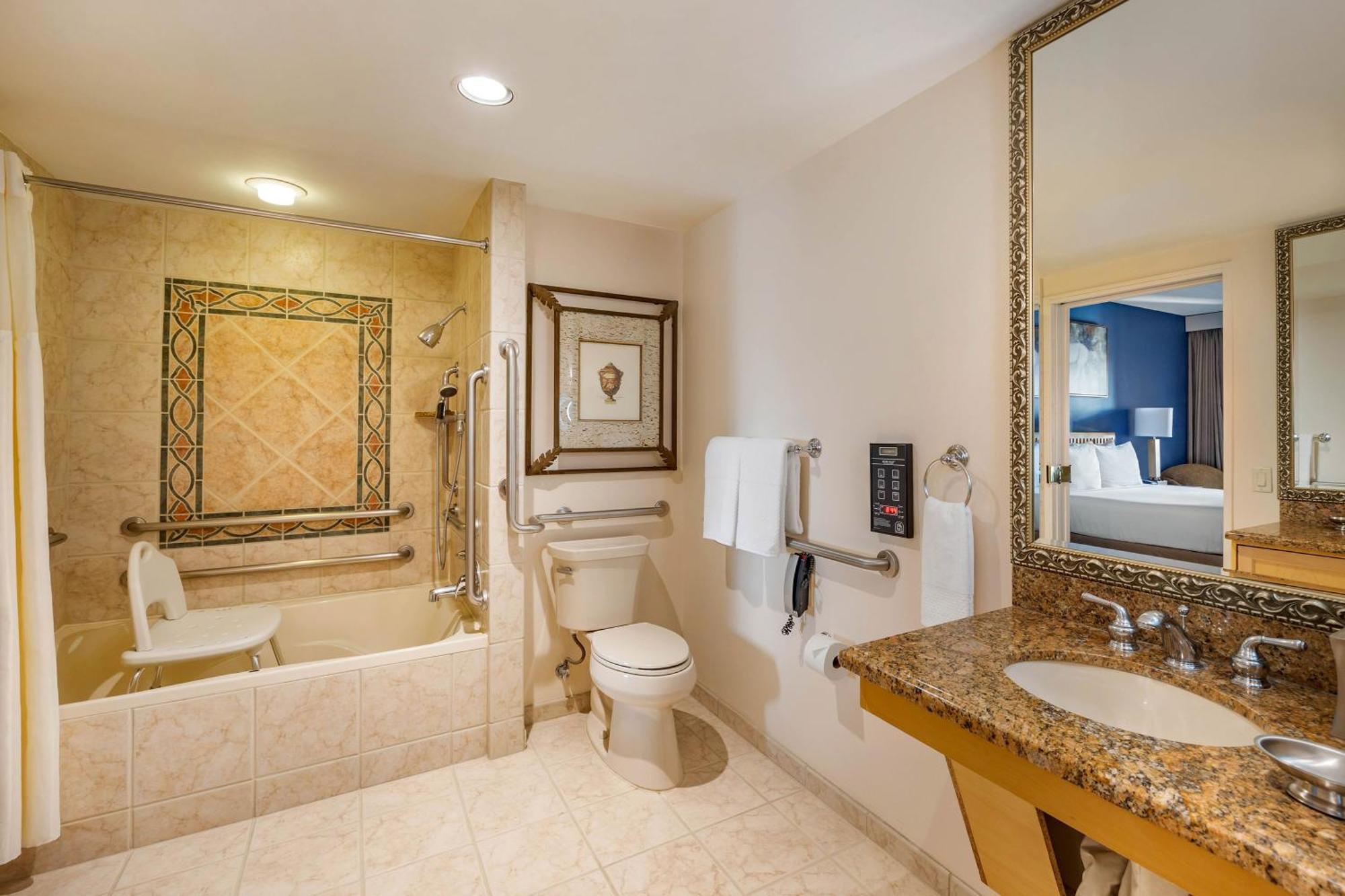 1 BEDROOM 1 KING DELUXE SUITE ACCESSIBLE TUB,1528618939:JPEG