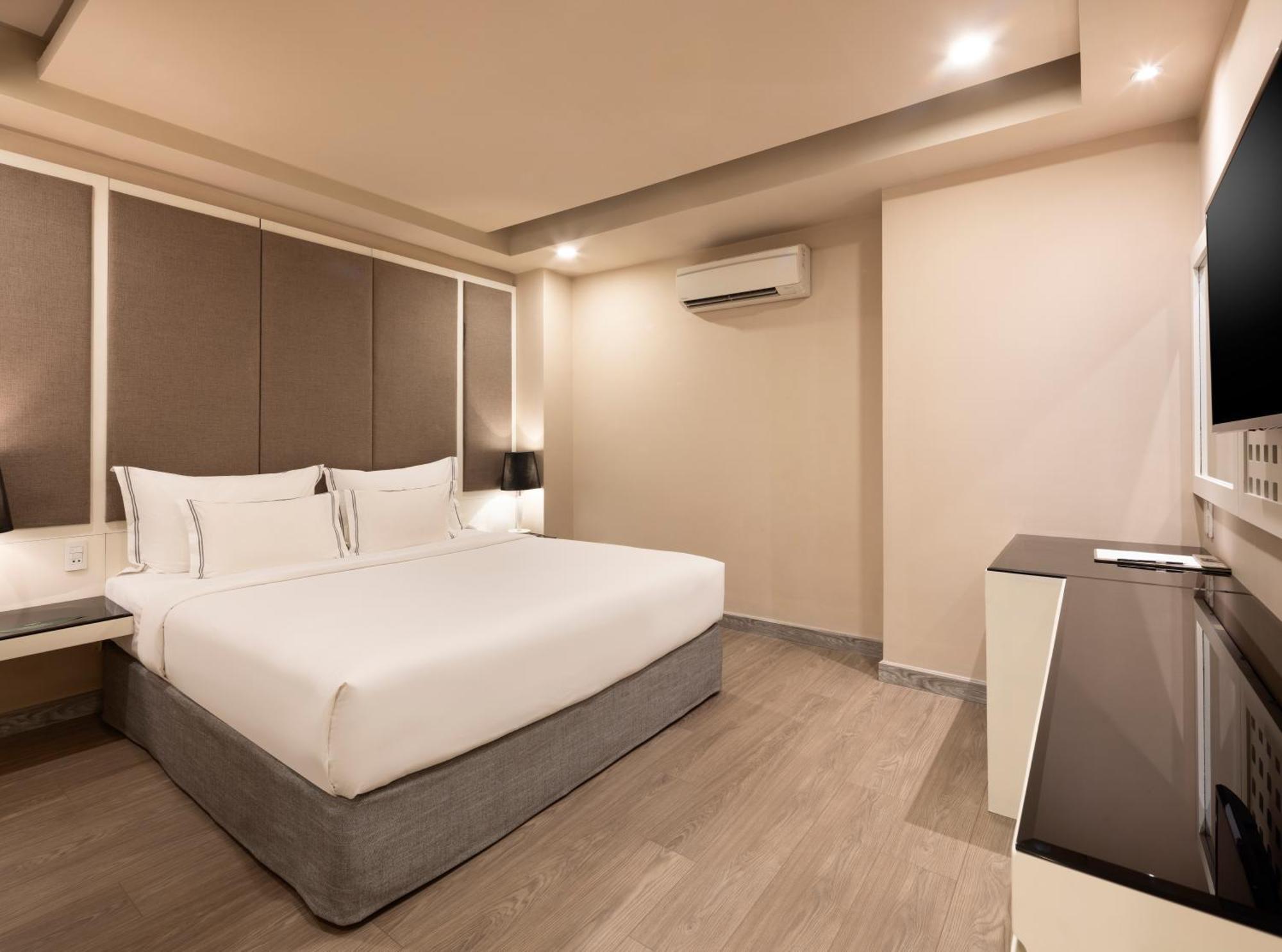 Family Suite City View Complimentary Afternoon Tea & Welcome Fruit Per,1441208116:JPEG