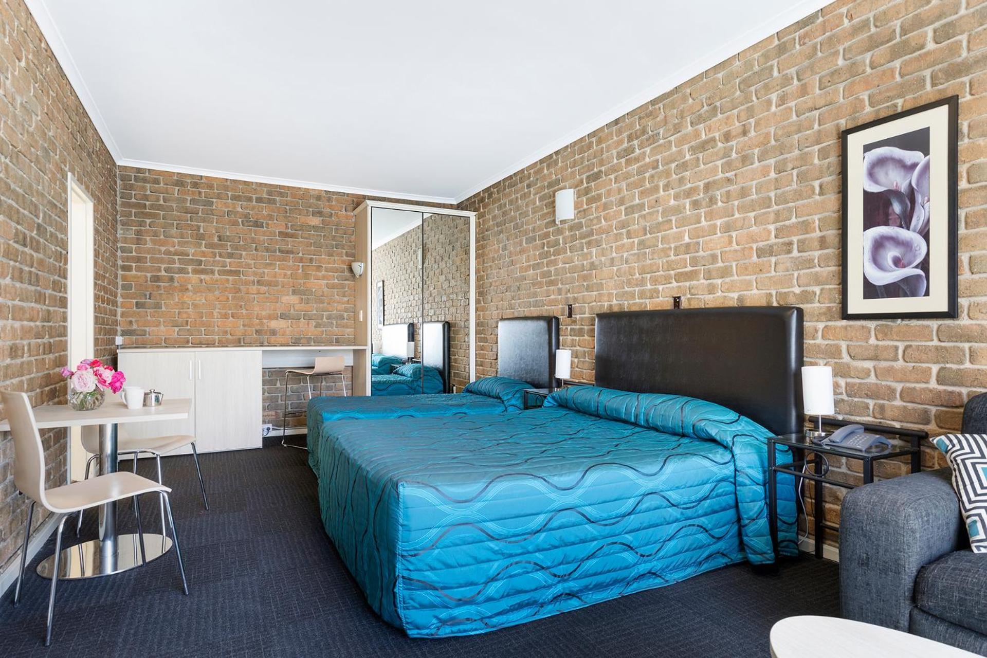 Standard Double Room,1212362767:JPEG
