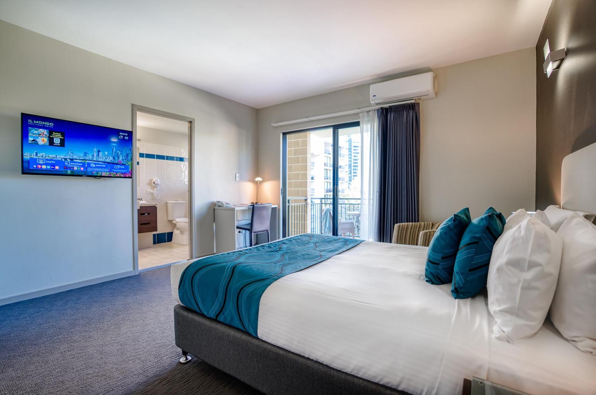 Hotel Room,1549420810:JPEG