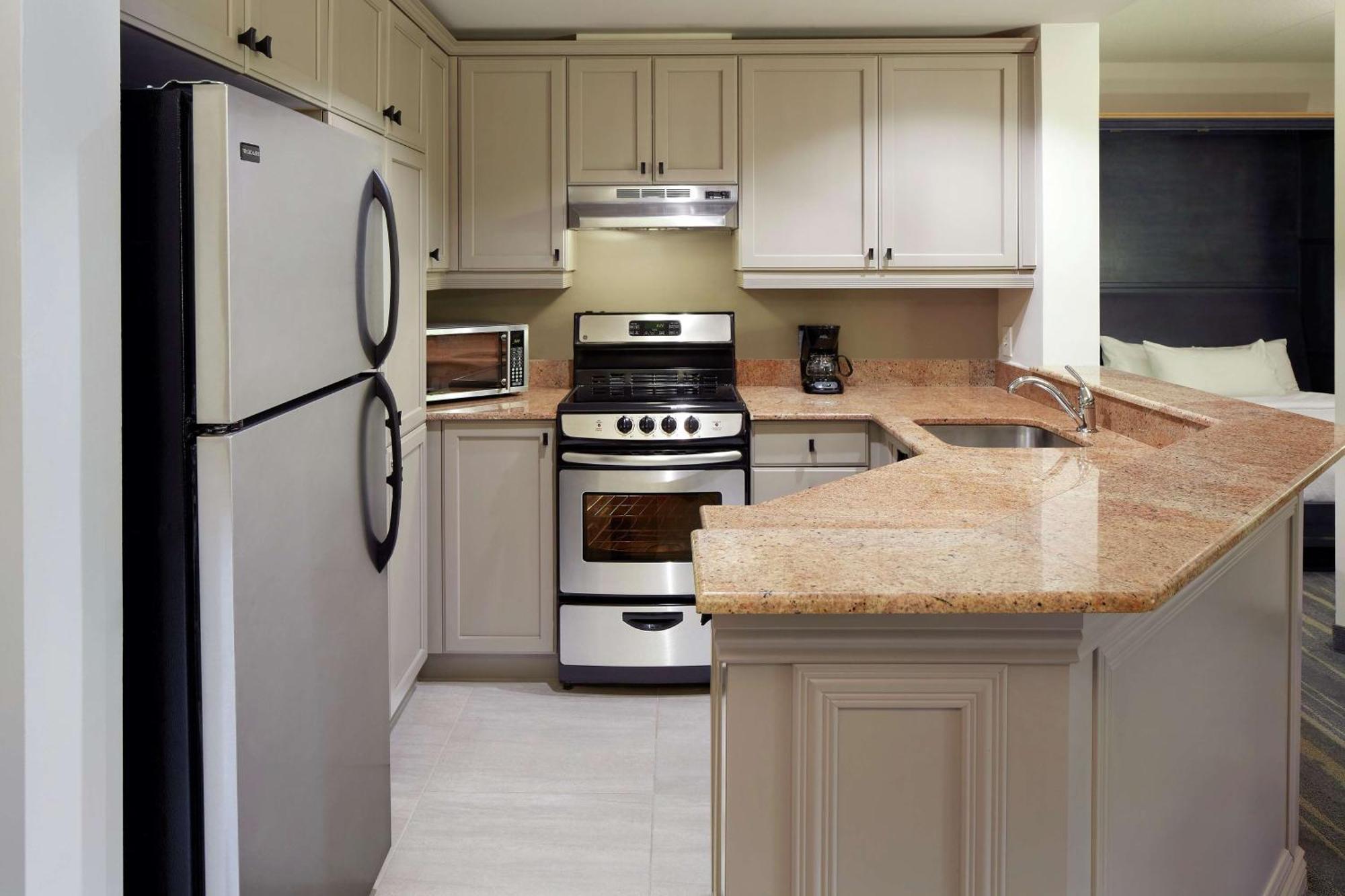 Two-Bedroom Suite with Kitchen and Fireplace,1710270188:JPEG