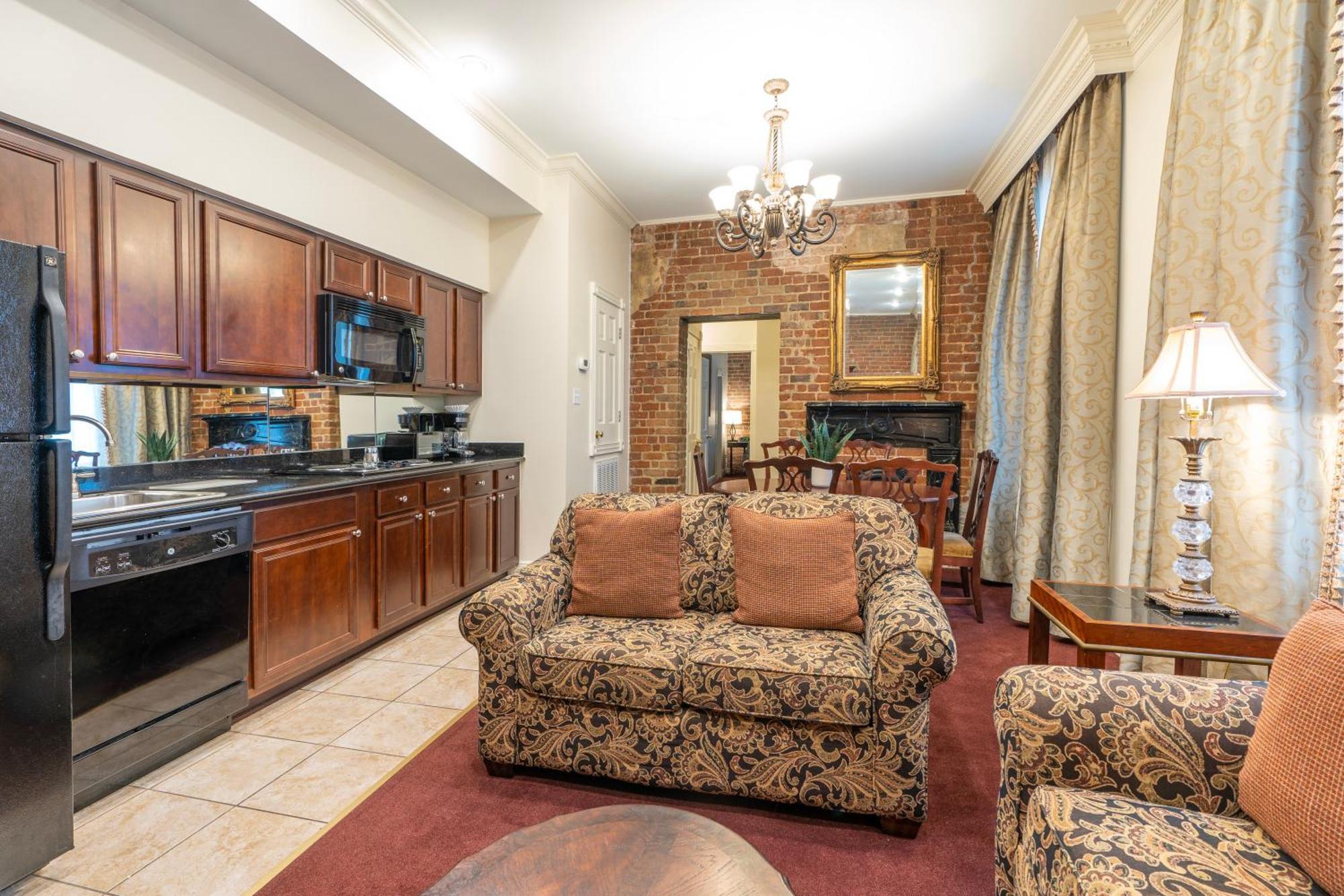 Two-Bedroom Apartment,1559578987:JPEG