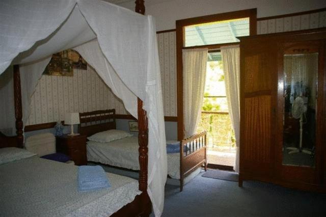 Parisian Double Room,1584456467:JPEG