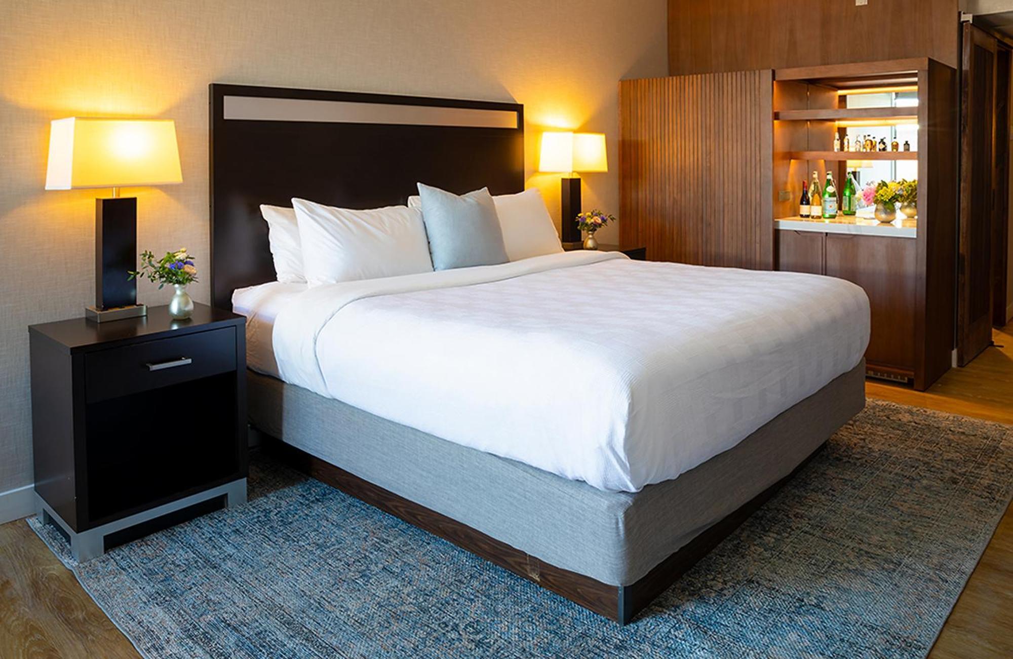 Standard King Room