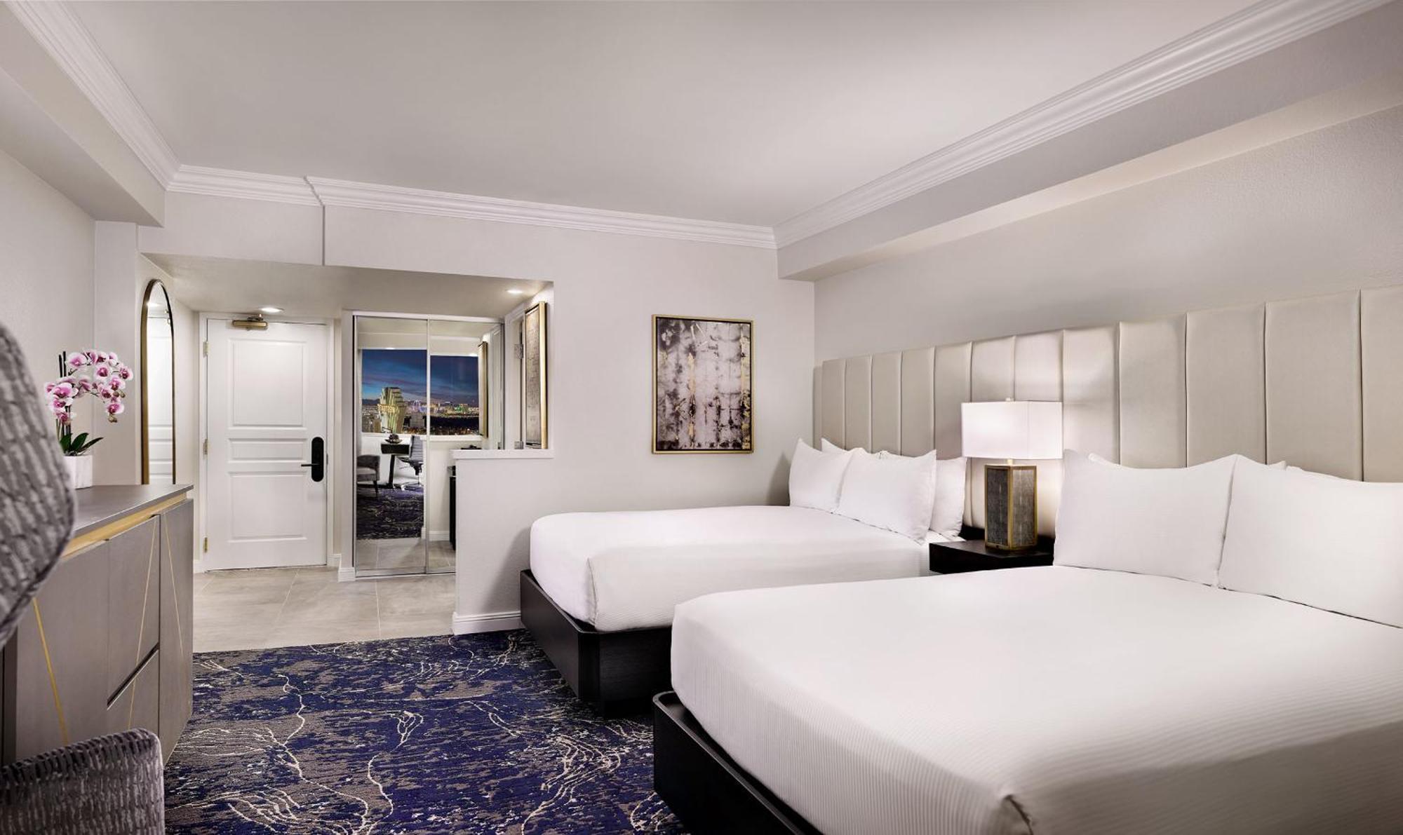 Premier Double Queen Room