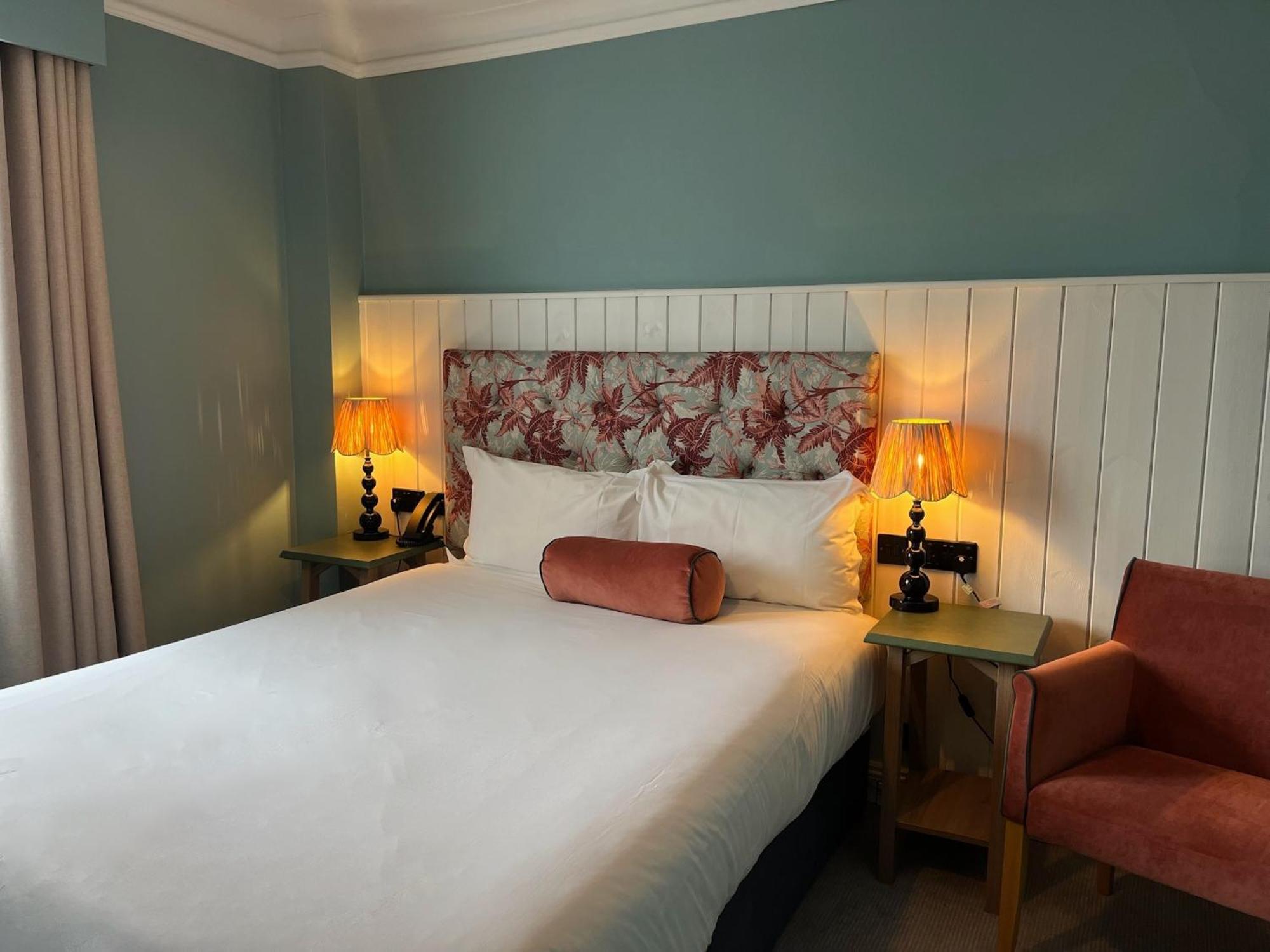 Cozy Double Room,1591483309:JPEG