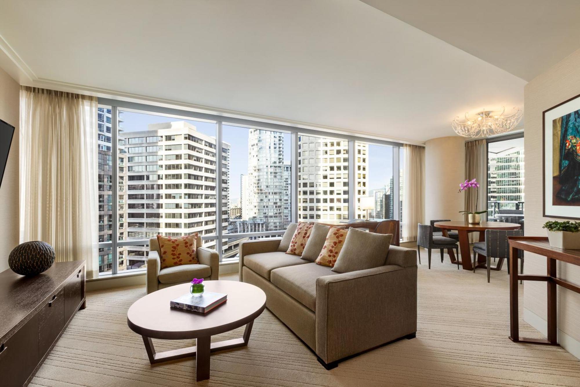 Premium One-Bedroom Suite Balcony,1592050910:JPEG