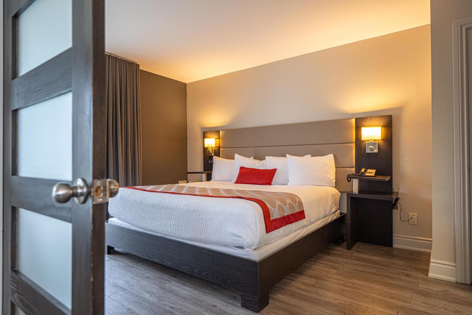 1 King Mobility Accessible Studio Suite Water Front Non-Smoking,1602327977:JPEG