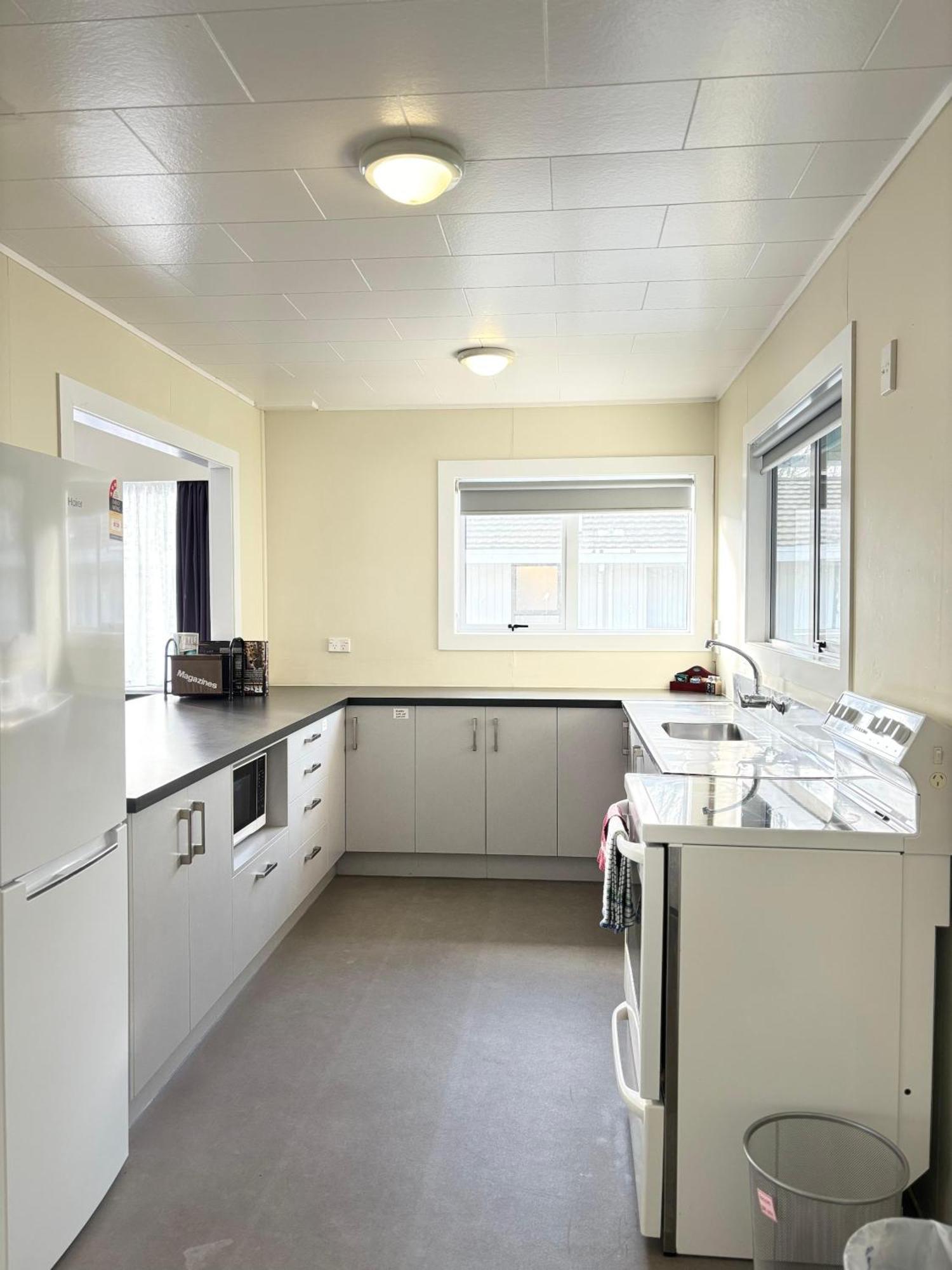 One-Bedroom Apartment,1742767276:JPEG