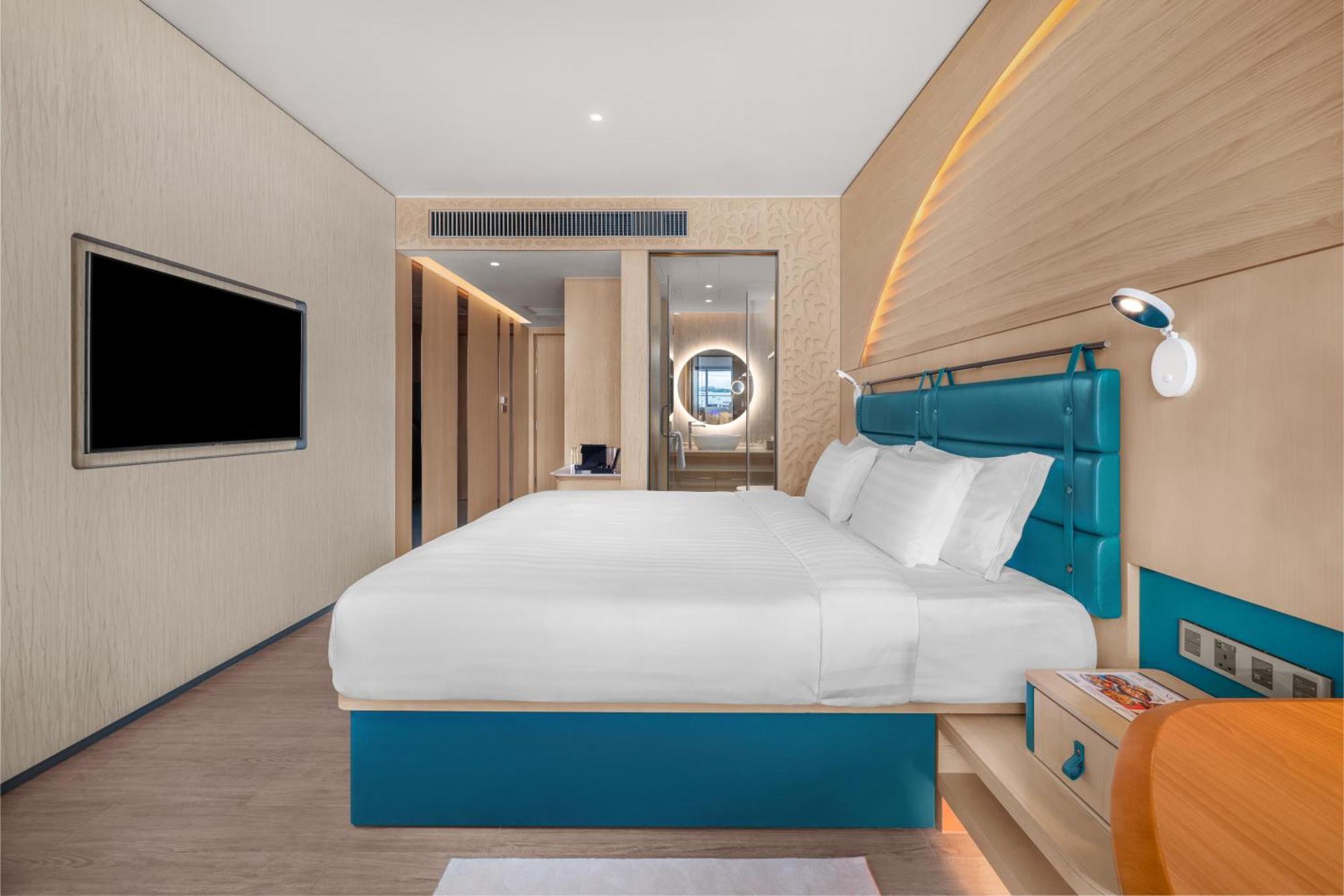 King Room with Balcony and Walk In Shower - Sea View