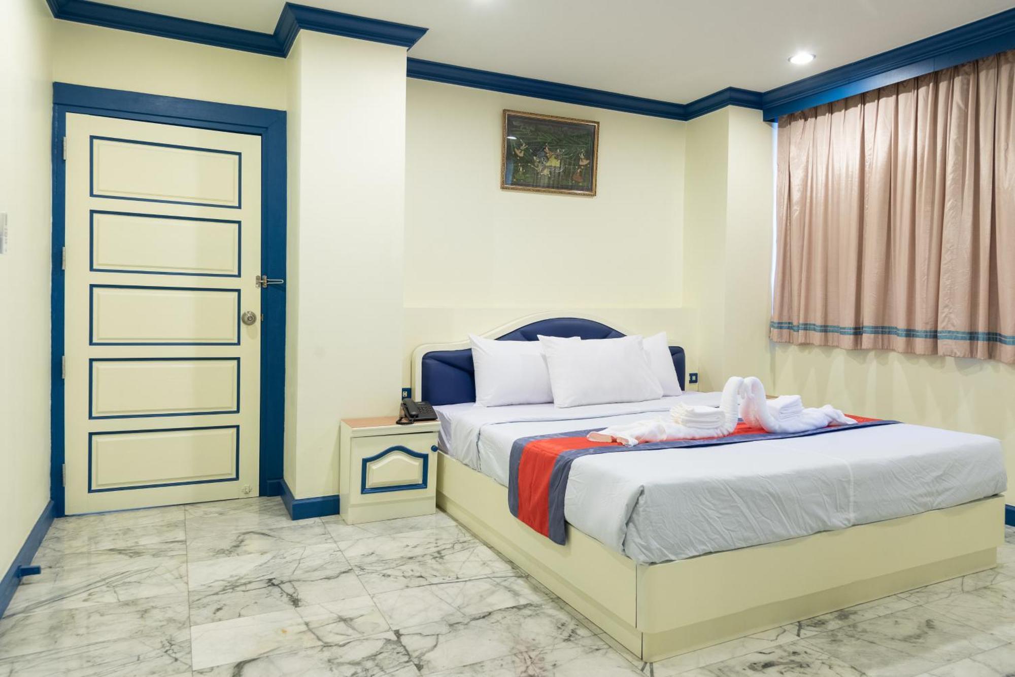 Superior King Room