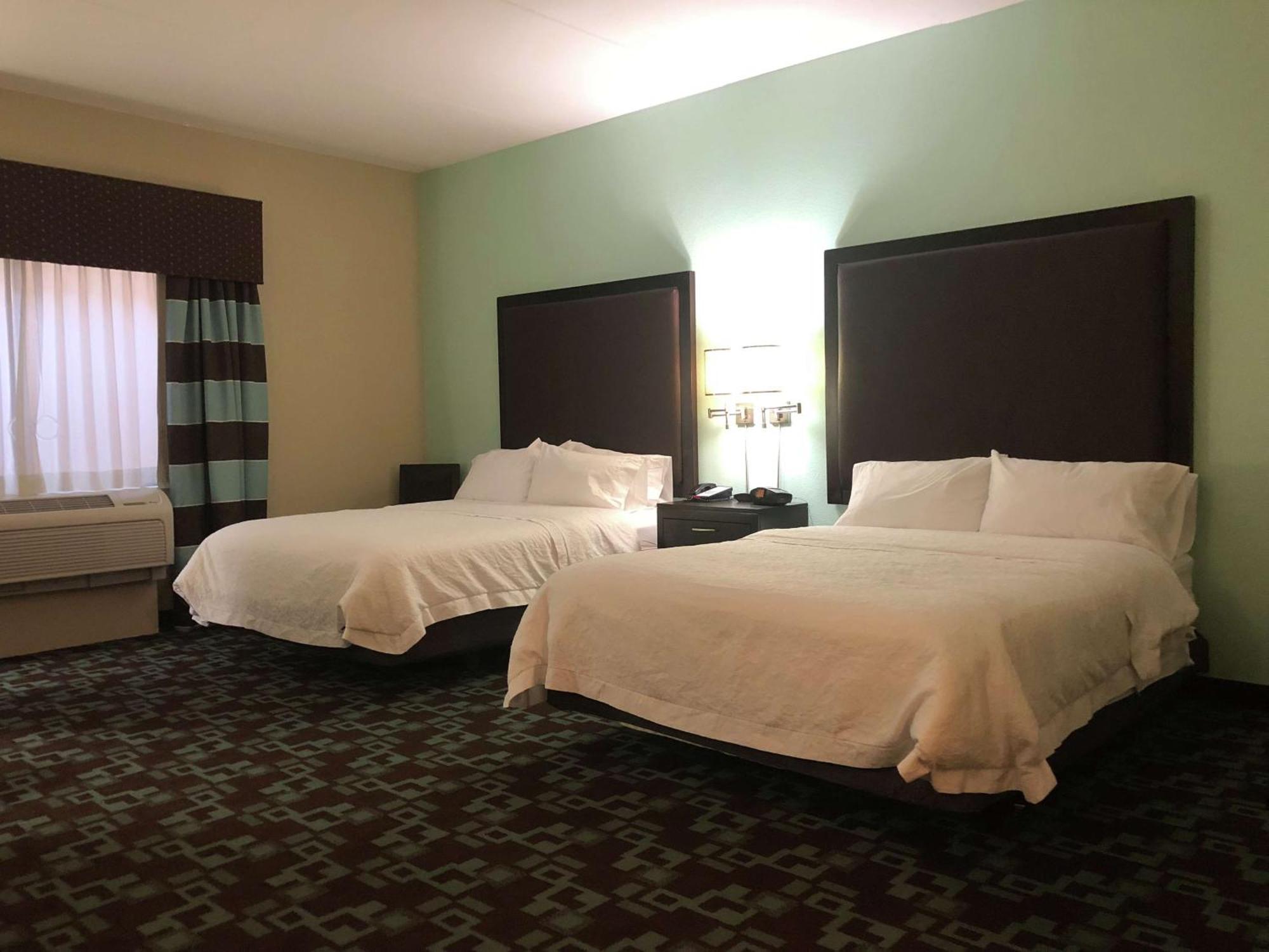 Queen Studio Suite with Two Queen Beds - Non-Smoking