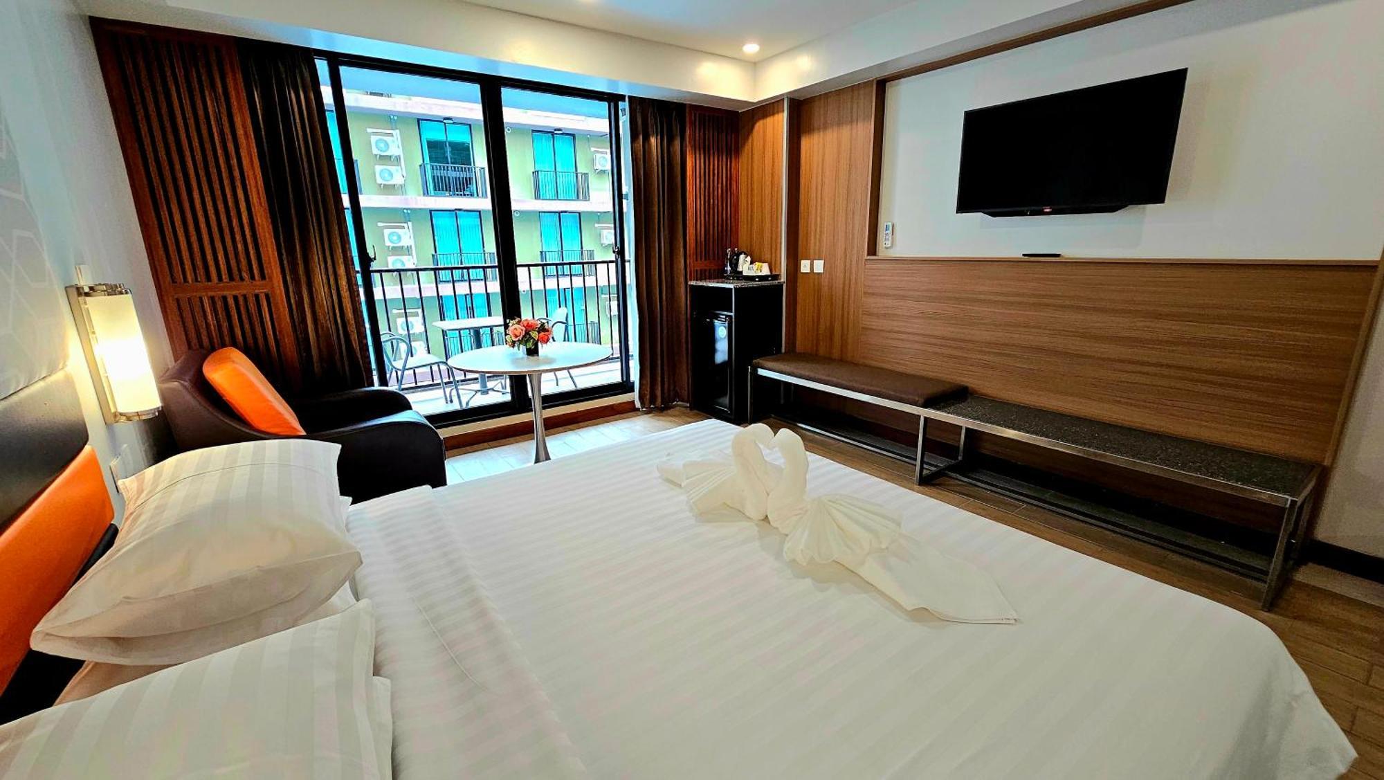 Deluxe Double Room with Balcony
