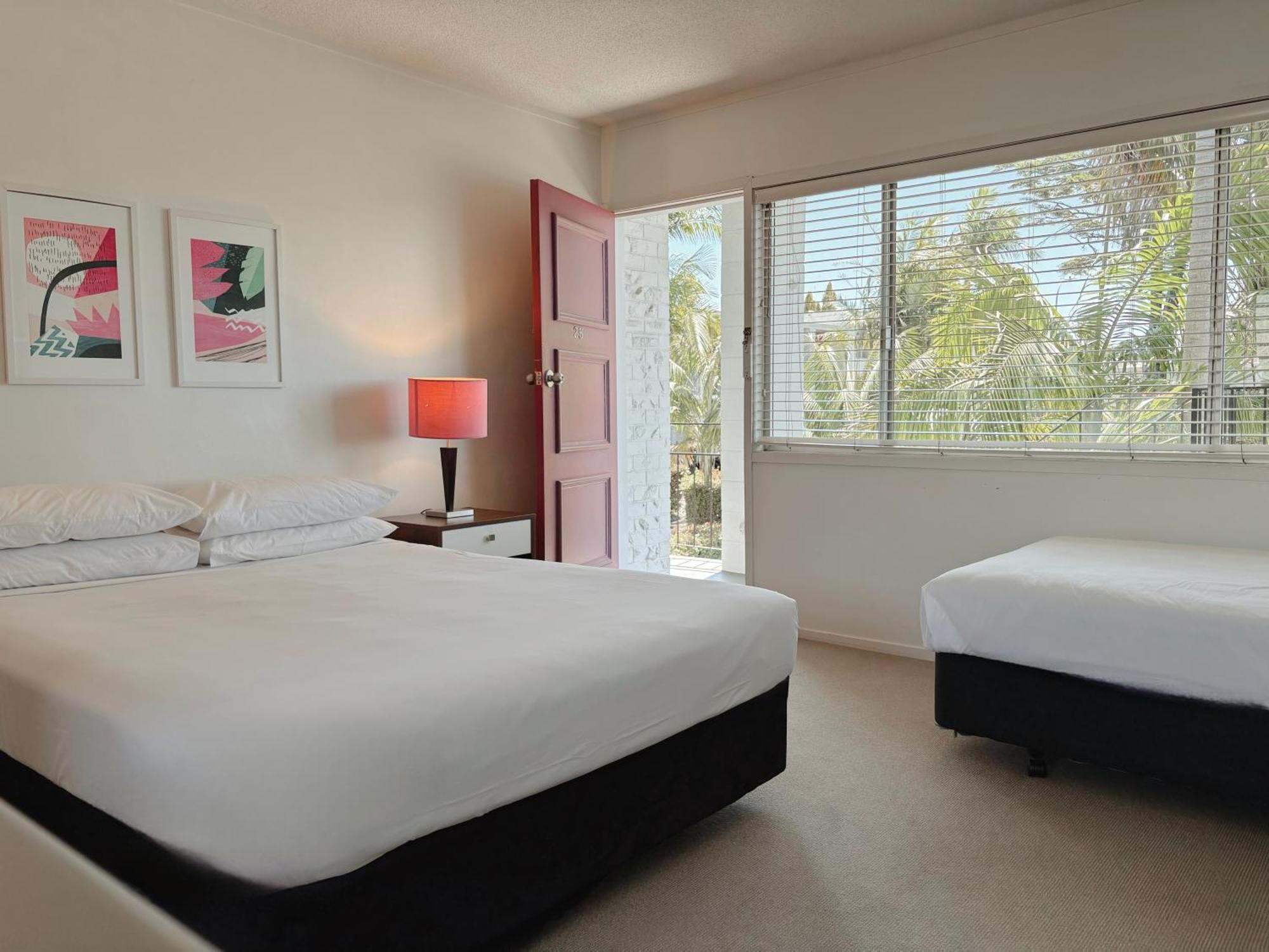 Standard Triple Studio,1632318670:JPEG