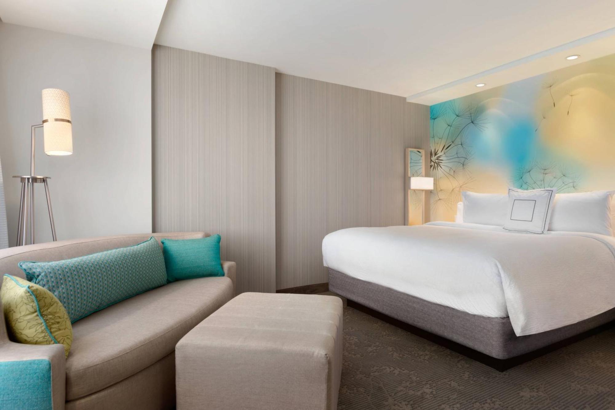 King Room Bathtub Sofa Bed Mobility Access or Hearing Accessible,1633028240:JPEG